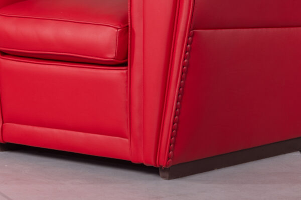Poltrona VICTORIA tessuto rosso dettagli