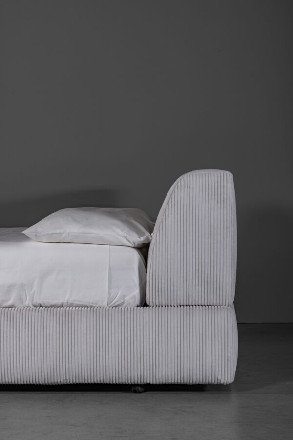 Letto contenitore vista laterale